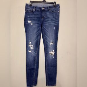 White House Black Market Skinny Jeans With sequins under distressing! Size 2‎